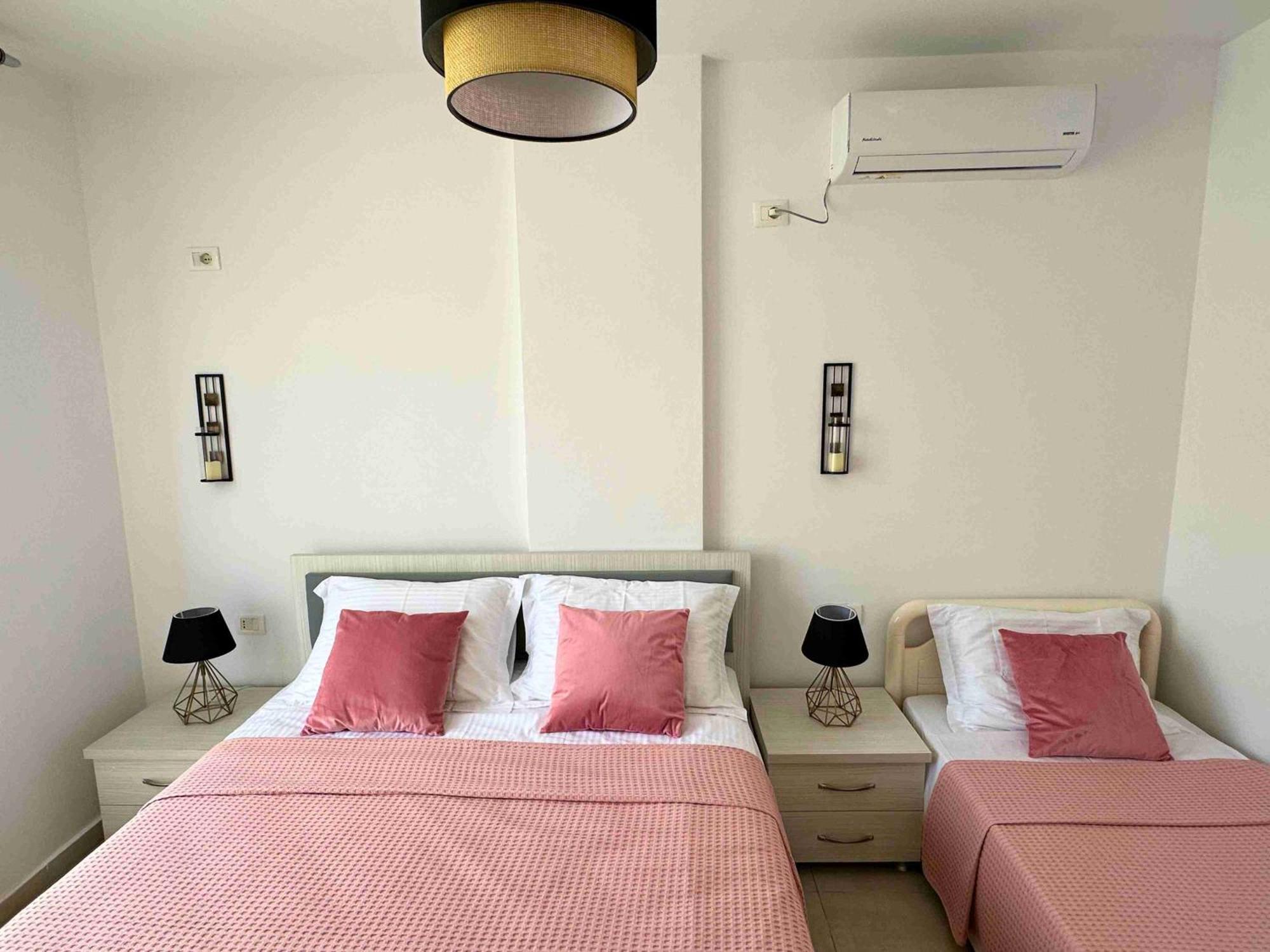 Tropicana Apartments Dhërmi Kültér fotó