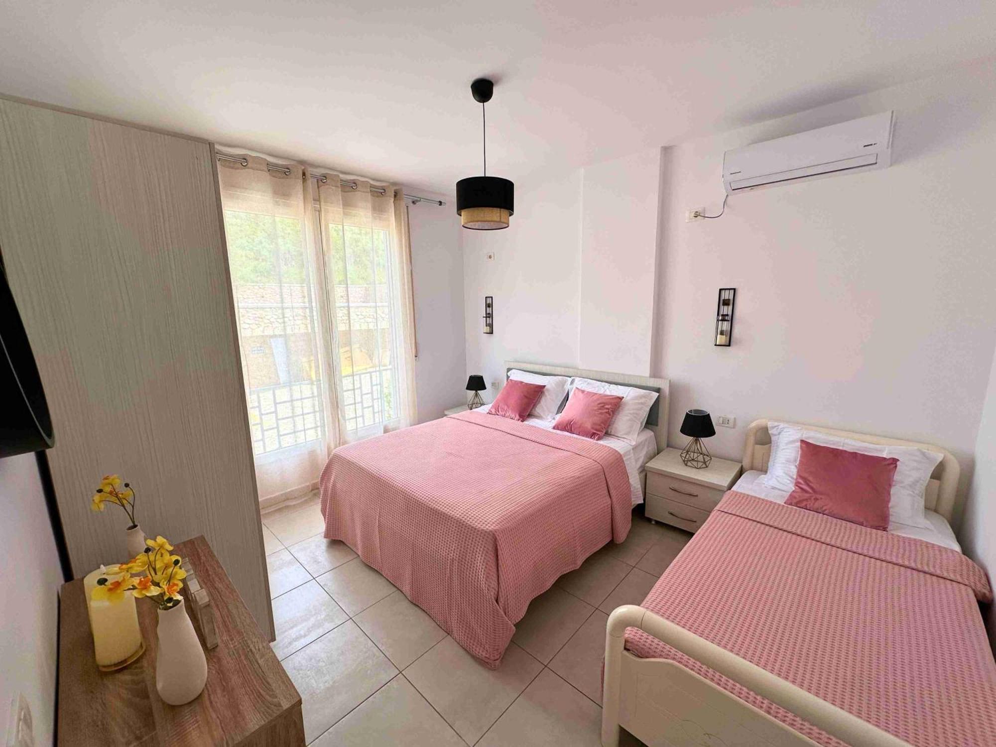 Tropicana Apartments Dhërmi Kültér fotó